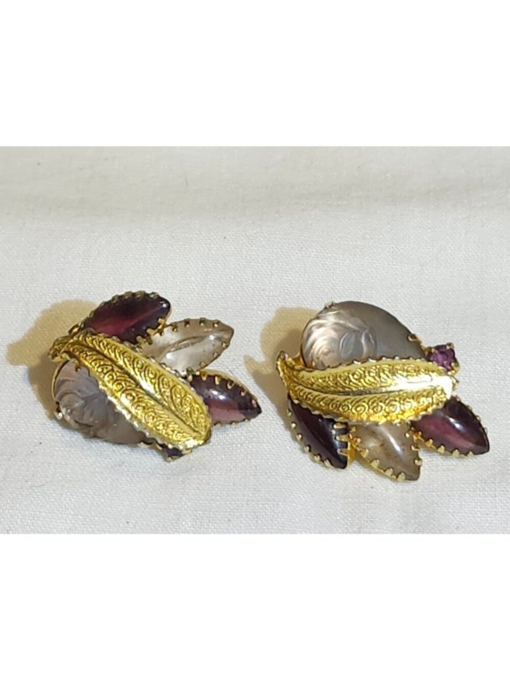 Vintage Gold Tone Clip-On Earrings Saw-Toothed Prong Set Rhinestones  Thermoset